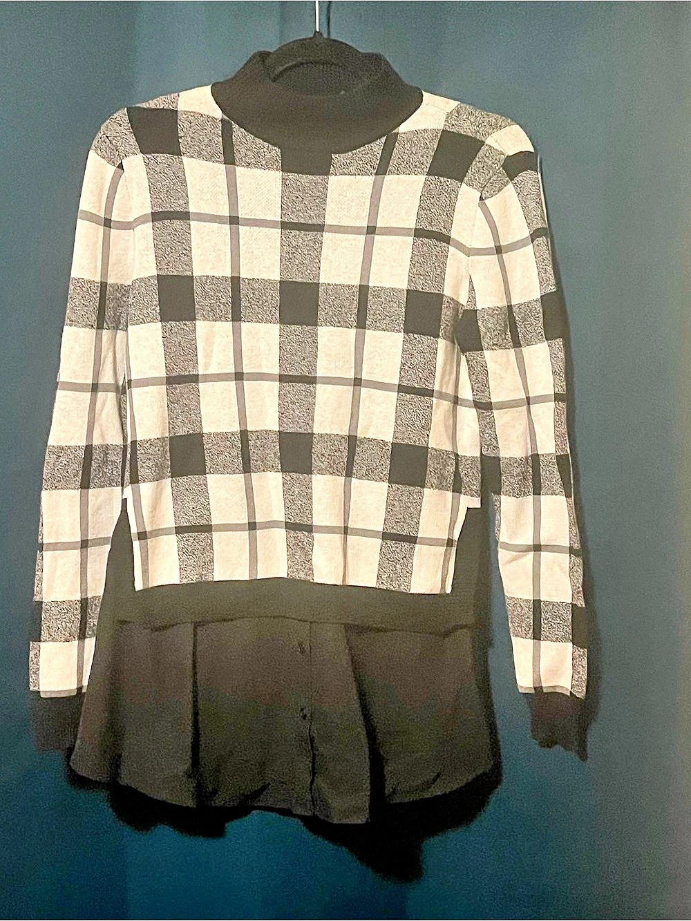 Style & Co. Plaid Turtleneck Sweater Size Small Like New